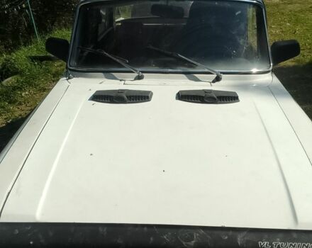 Белый Москвич / АЗЛК 2140, объемом двигателя 1.6 л и пробегом 100 тыс. км за 300 $, фото 3 на Automoto.ua