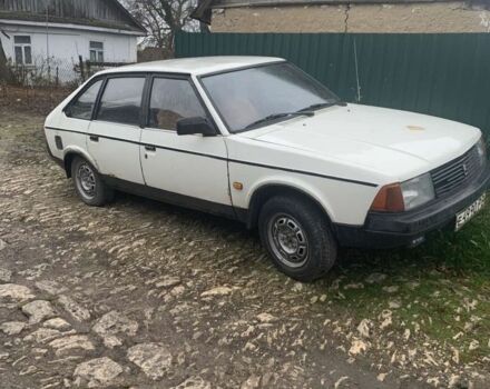 Белый Москвич / АЗЛК 2140, объемом двигателя 10 л и пробегом 111 тыс. км за 500 $, фото 1 на Automoto.ua