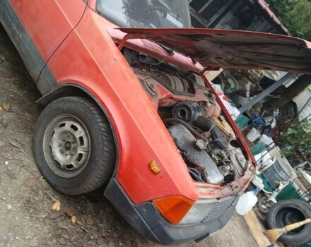 Красный Москвич / АЗЛК 2140, объемом двигателя 2 л и пробегом 1000 тыс. км за 345 $, фото 2 на Automoto.ua