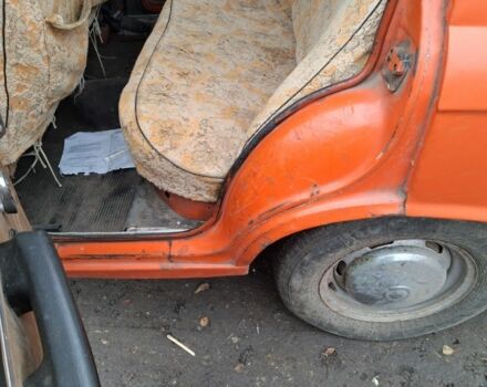 Красный Москвич / АЗЛК 2140, объемом двигателя 1.5 л и пробегом 62 тыс. км за 261 $, фото 2 на Automoto.ua