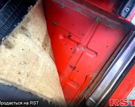 Красный Москвич / АЗЛК 2140, объемом двигателя 1.5 л и пробегом 60 тыс. км за 800 $, фото 6 на Automoto.ua