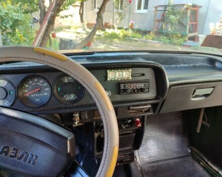 Москвич / АЗЛК 2140 1990 в Мерефа на Automoto.ua Красный Москвич / АЗЛК 2140, объемом двигателя 1.5 л и пробегом 96 тыс. км за 352 $, фото 4 на Automoto.ua