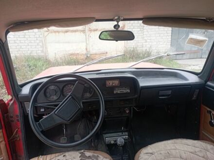 Москвич / АЗЛК 2140 1976 в Шостке на Automoto.ua Красный Москвич / АЗЛК 2140, объемом двигателя 0 л и пробегом 1 тыс. км за 483 $, фото 1 на Automoto.ua