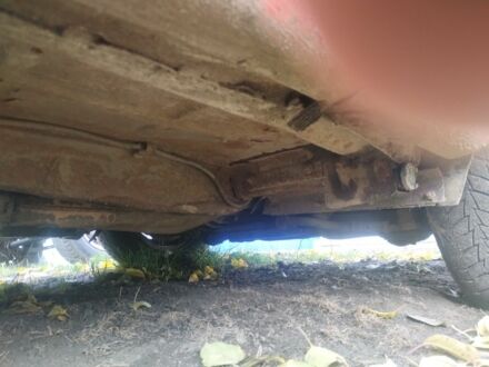 Москвич / АЗЛК 2140 1981 в Ромнах на Automoto.ua Красный Москвич / АЗЛК 2140, объемом двигателя 0 л и пробегом 98 тыс. км за 300 $, фото 1 на Automoto.ua