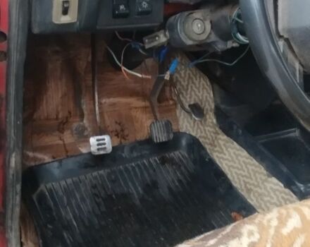 Москвич / АЗЛК 2140 1984 в Синельниковом на Automoto.ua Красный Москвич / АЗЛК 2140, объемом двигателя 2.45 л и пробегом 76 тыс. км за 286 $, фото 1 на Automoto.ua