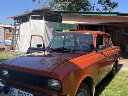 Москвич / АЗЛК 2140 1985 в Белой Церкве на Automoto.ua Красный Москвич / АЗЛК 2140, объемом двигателя 1.5 л и пробегом 239 тыс. км за 700 $, фото 1 на Automoto.ua