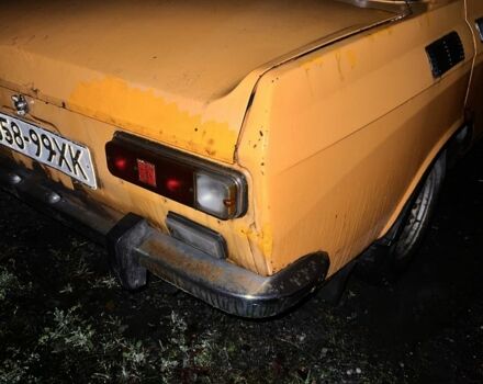 Желтый Москвич / АЗЛК 2140, объемом двигателя 1.5 л и пробегом 200 тыс. км за 203 $, фото 3 на Automoto.ua