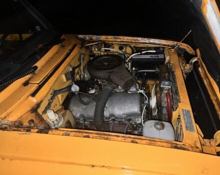 Желтый Москвич / АЗЛК 2140, объемом двигателя 1.5 л и пробегом 200 тыс. км за 203 $, фото 4 на Automoto.ua