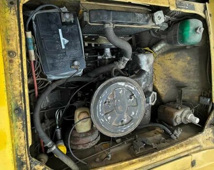 Желтый Москвич / АЗЛК 2140, объемом двигателя 0 л и пробегом 160 тыс. км за 382 $, фото 4 на Automoto.ua