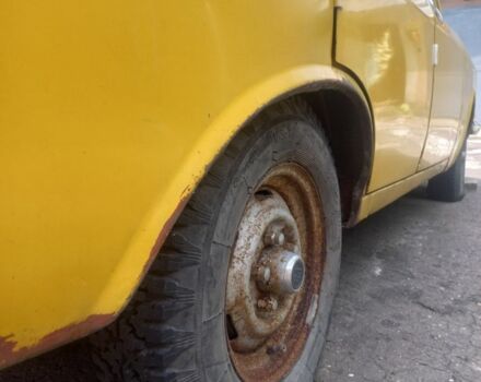 Желтый Москвич / АЗЛК 2140, объемом двигателя 0 л и пробегом 96 тыс. км за 350 $, фото 4 на Automoto.ua