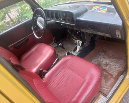 Желтый Москвич / АЗЛК 2140, объемом двигателя 0 л и пробегом 96 тыс. км за 350 $, фото 5 на Automoto.ua