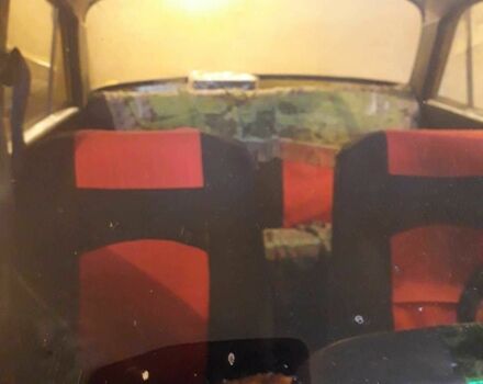 Желтый Москвич / АЗЛК 2140, объемом двигателя 1.4 л и пробегом 3 тыс. км за 709 $, фото 7 на Automoto.ua