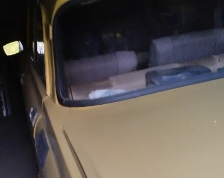 Москвич / АЗЛК 2140 1983 у Белой Церкве на Automoto.ua Жовтий Москвич / АЗЛК 2140, об'ємом двигуна 0 л та пробігом 1 тис. км за 800 $, фото 1 на Automoto.ua