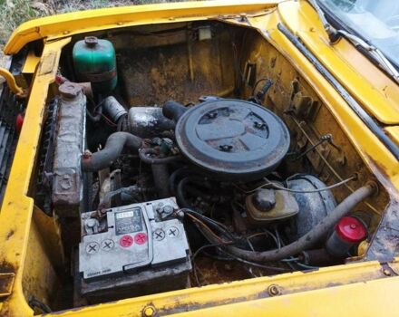 Желтый Москвич / АЗЛК 2140, объемом двигателя 0 л и пробегом 1000 тыс. км за 550 $, фото 5 на Automoto.ua