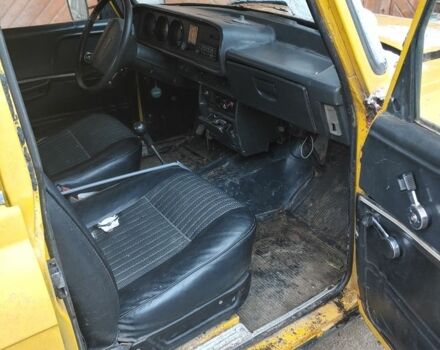 Желтый Москвич / АЗЛК 2140, объемом двигателя 0 л и пробегом 84 тыс. км за 195 $, фото 7 на Automoto.ua