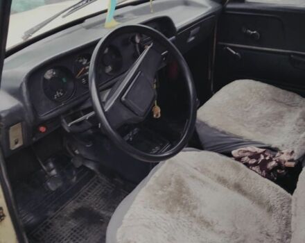 Желтый Москвич / АЗЛК 2140, объемом двигателя 1 л и пробегом 7 тыс. км за 357 $, фото 5 на Automoto.ua