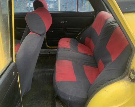 Жовтий Москвич / АЗЛК 2140, об'ємом двигуна 1.5 л та пробігом 147 тис. км за 308 $, фото 5 на Automoto.ua