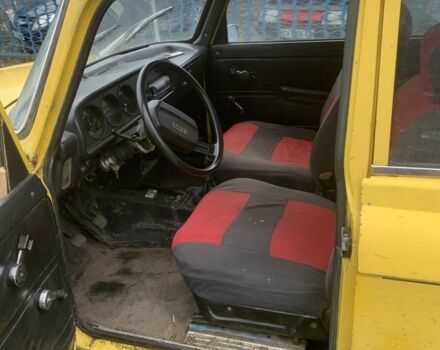 Жовтий Москвич / АЗЛК 2140, об'ємом двигуна 1.5 л та пробігом 147 тис. км за 308 $, фото 4 на Automoto.ua