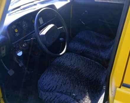 Желтый Москвич / АЗЛК 2140, объемом двигателя 0 л и пробегом 145 тыс. км за 238 $, фото 5 на Automoto.ua