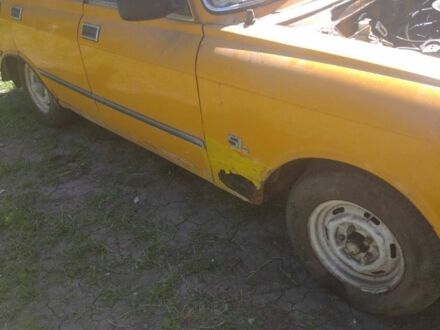 Москвич / АЗЛК 2140 1978 в Александрие на Automoto.ua Желтый Москвич / АЗЛК 2140, объемом двигателя 0 л и пробегом 5 тыс. км за 242 $, фото 1 на Automoto.ua
