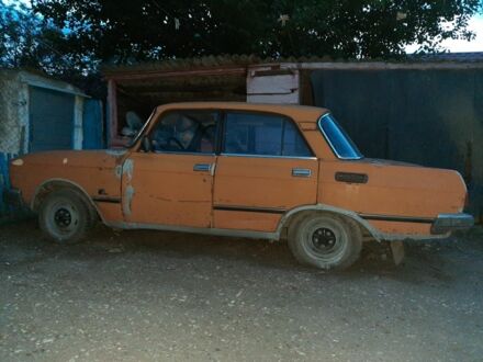 Желтый Москвич / АЗЛК 2140, объемом двигателя 1.5 л и пробегом 138 тыс. км за 131 $, фото 1 на Automoto.ua