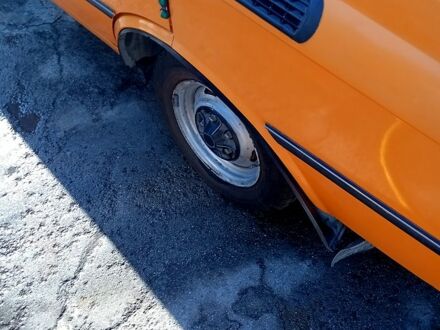 Москвич / АЗЛК 2140 1986 у Кропивницькому (Кіровограді) на Automoto.ua Помаранчевий Москвич / АЗЛК 2140, об'ємом двигуна 1.5 л та пробігом 166 тис. км за 1100 $, фото 1 на Automoto.ua