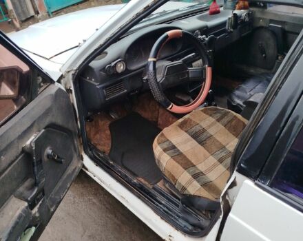 Белый Москвич / АЗЛК 2141, объемом двигателя 1.5 л и пробегом 1 тыс. км за 382 $, фото 5 на Automoto.ua