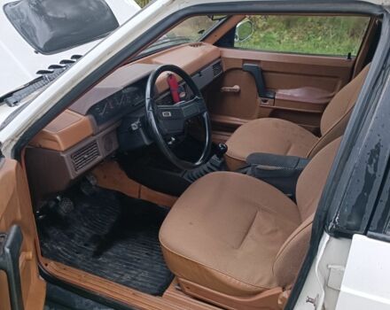 Белый Москвич / АЗЛК 2141, объемом двигателя 1.8 л и пробегом 65 тыс. км за 1500 $, фото 15 на Automoto.ua