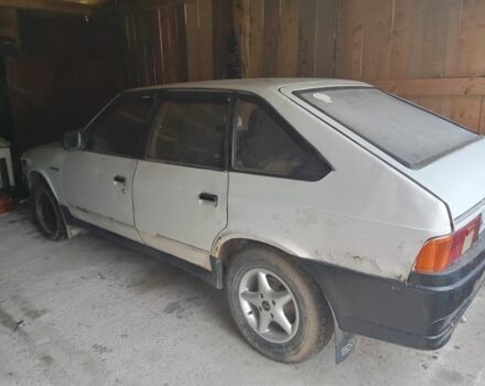 Белый Москвич / АЗЛК 2141, объемом двигателя 1.5 л и пробегом 10 тыс. км за 400 $, фото 4 на Automoto.ua