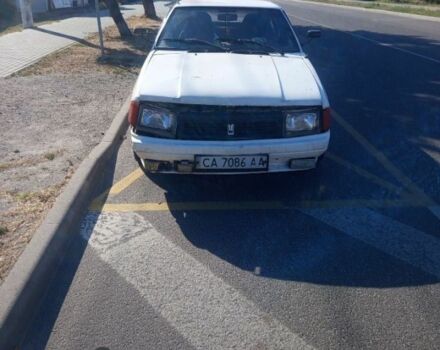 Белый Москвич / АЗЛК 2141, объемом двигателя 1.7 л и пробегом 800 тыс. км за 191 $, фото 4 на Automoto.ua