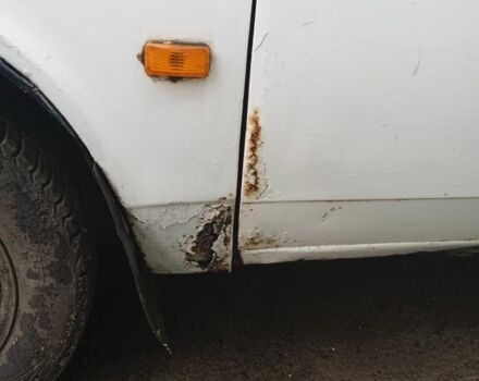 Москвич / АЗЛК 2141 1991 в Харькове на Automoto.ua Белый Москвич / АЗЛК 2141, объемом двигателя 0 л и пробегом 3 тыс. км за 500 $, фото 5 на Automoto.ua