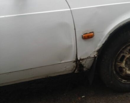 Москвич / АЗЛК 2141 1991 в Харькове на Automoto.ua Белый Москвич / АЗЛК 2141, объемом двигателя 0 л и пробегом 3 тыс. км за 500 $, фото 6 на Automoto.ua