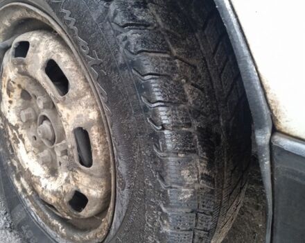 Москвич / АЗЛК 2141 1991 в Харькове на Automoto.ua Белый Москвич / АЗЛК 2141, объемом двигателя 0 л и пробегом 3 тыс. км за 500 $, фото 7 на Automoto.ua