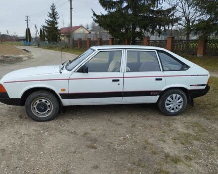Білий Москвич / АЗЛК 2141, об'ємом двигуна 1.5 л та пробігом 173 тис. км за 970 $, фото 3 на Automoto.ua