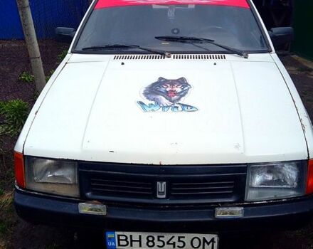 Белый Москвич / АЗЛК 2141, объемом двигателя 1.5 л и пробегом 186 тыс. км за 500 $, фото 1 на Automoto.ua