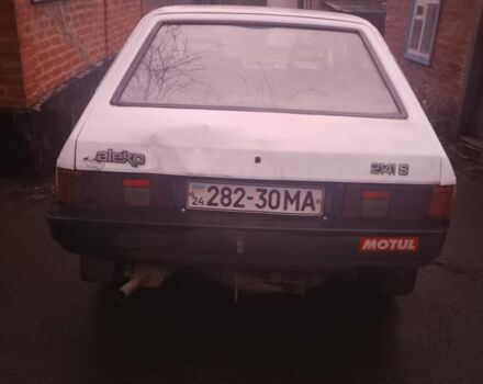 Белый Москвич / АЗЛК 2141, объемом двигателя 1 л и пробегом 60 тыс. км за 369 $, фото 1 на Automoto.ua