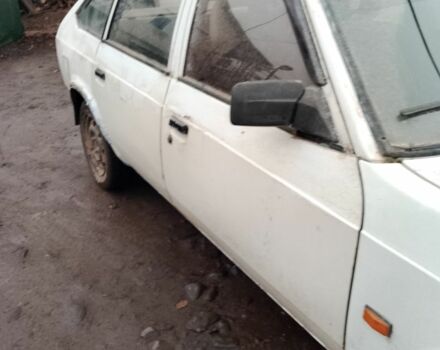 Белый Москвич / АЗЛК 2141, объемом двигателя 1 л и пробегом 3 тыс. км за 350 $, фото 4 на Automoto.ua