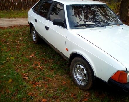 Белый Москвич / АЗЛК 2141, объемом двигателя 1.6 л и пробегом 180 тыс. км за 350 $, фото 1 на Automoto.ua