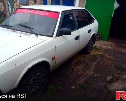 Белый Москвич / АЗЛК 2141, объемом двигателя 1.5 л и пробегом 186 тыс. км за 500 $, фото 4 на Automoto.ua