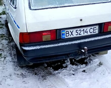 Белый Москвич / АЗЛК 2141, объемом двигателя 1.5 л и пробегом 177 тыс. км за 530 $, фото 1 на Automoto.ua