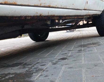 Белый Москвич / АЗЛК 2141, объемом двигателя 1.5 л и пробегом 200 тыс. км за 477 $, фото 3 на Automoto.ua