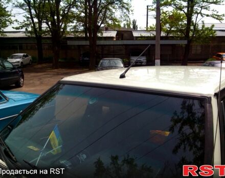 Москвич / АЗЛК 2141 1995 в Николаеве на Automoto.ua Белый Москвич / АЗЛК 2141, объемом двигателя 1.7 л и пробегом 0 тыс. км за 700 $, фото 2 на Automoto.ua