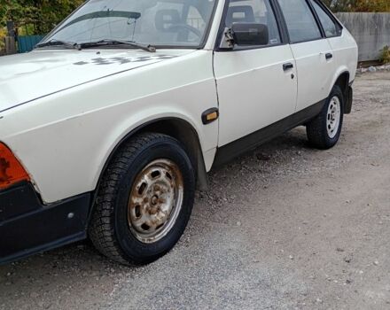 Білий Москвич / АЗЛК 2141, об'ємом двигуна 1.7 л та пробігом 500 тис. км за 450 $, фото 1 на Automoto.ua