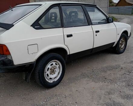 Білий Москвич / АЗЛК 2141, об'ємом двигуна 1.7 л та пробігом 500 тис. км за 450 $, фото 3 на Automoto.ua