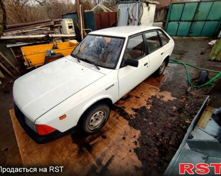 Білий Москвич / АЗЛК 2141, об'ємом двигуна 1.5 л та пробігом 0 тис. км за 520 $, фото 3 на Automoto.ua