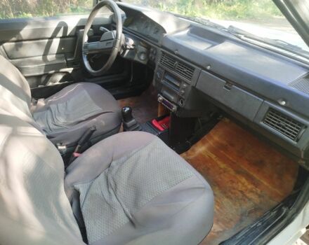 Белый Москвич / АЗЛК 2141, объемом двигателя 0 л и пробегом 323 тыс. км за 1642 $, фото 16 на Automoto.ua