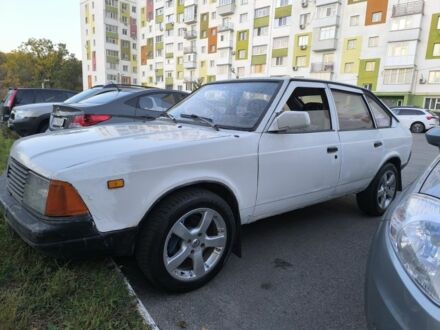 Белый Москвич / АЗЛК 2141, объемом двигателя 1.5 л и пробегом 35 тыс. км за 1073 $, фото 1 на Automoto.ua