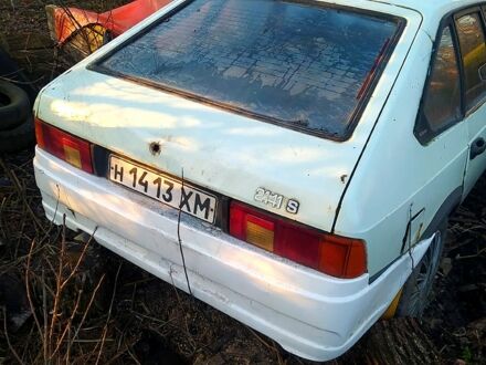 Москвич / АЗЛК 2141 1988 в Хмельницком на Automoto.ua Белый Москвич / АЗЛК 2141, объемом двигателя 1.5 л и пробегом 0 тыс. км за 500 $, фото 1 на Automoto.ua