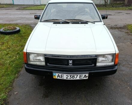 Белый Москвич / АЗЛК 2141, объемом двигателя 1.5 л и пробегом 50 тыс. км за 829 $, фото 1 на Automoto.ua