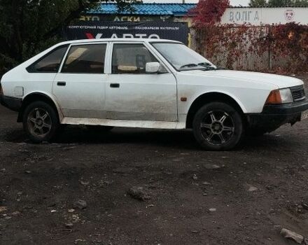 Москвич / АЗЛК 2141 1991 у Краматорске на Automoto.ua Білий Москвич / АЗЛК 2141, об'ємом двигуна 2 л та пробігом 1000 тис. км за 643 $, фото 1 на Automoto.ua